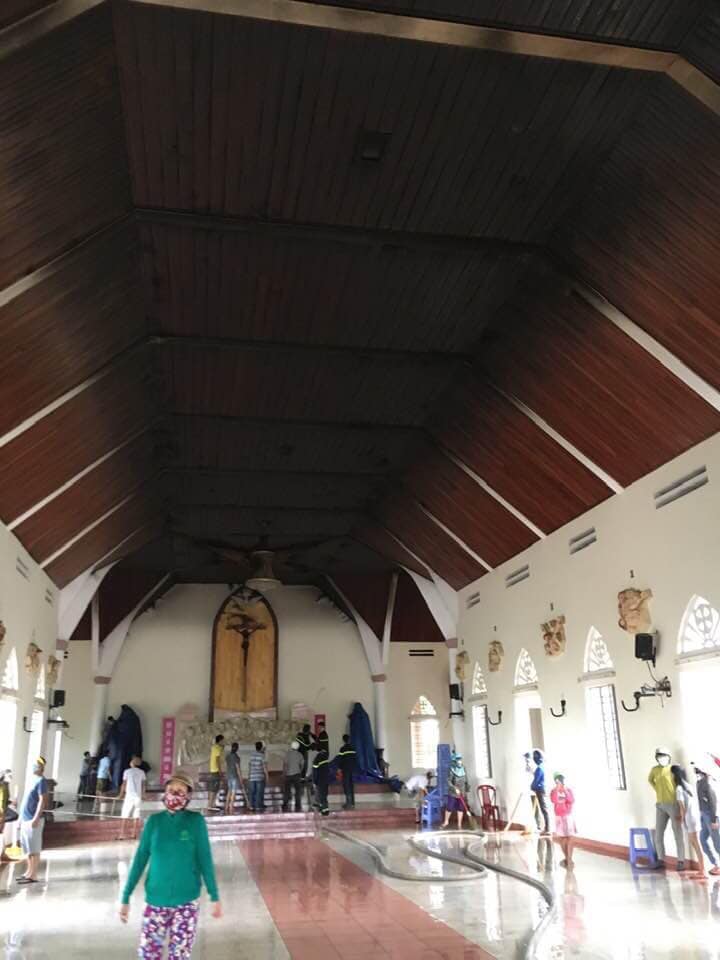 Nhà thờ giáo xứ Cồn Dầu, Đà Nẵng bị cháy