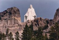 Tượng Ðức Mẹ trên dãy núi Rocky