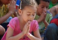 Tại sao chúng ta phải chắp tay khi cầu nguyện